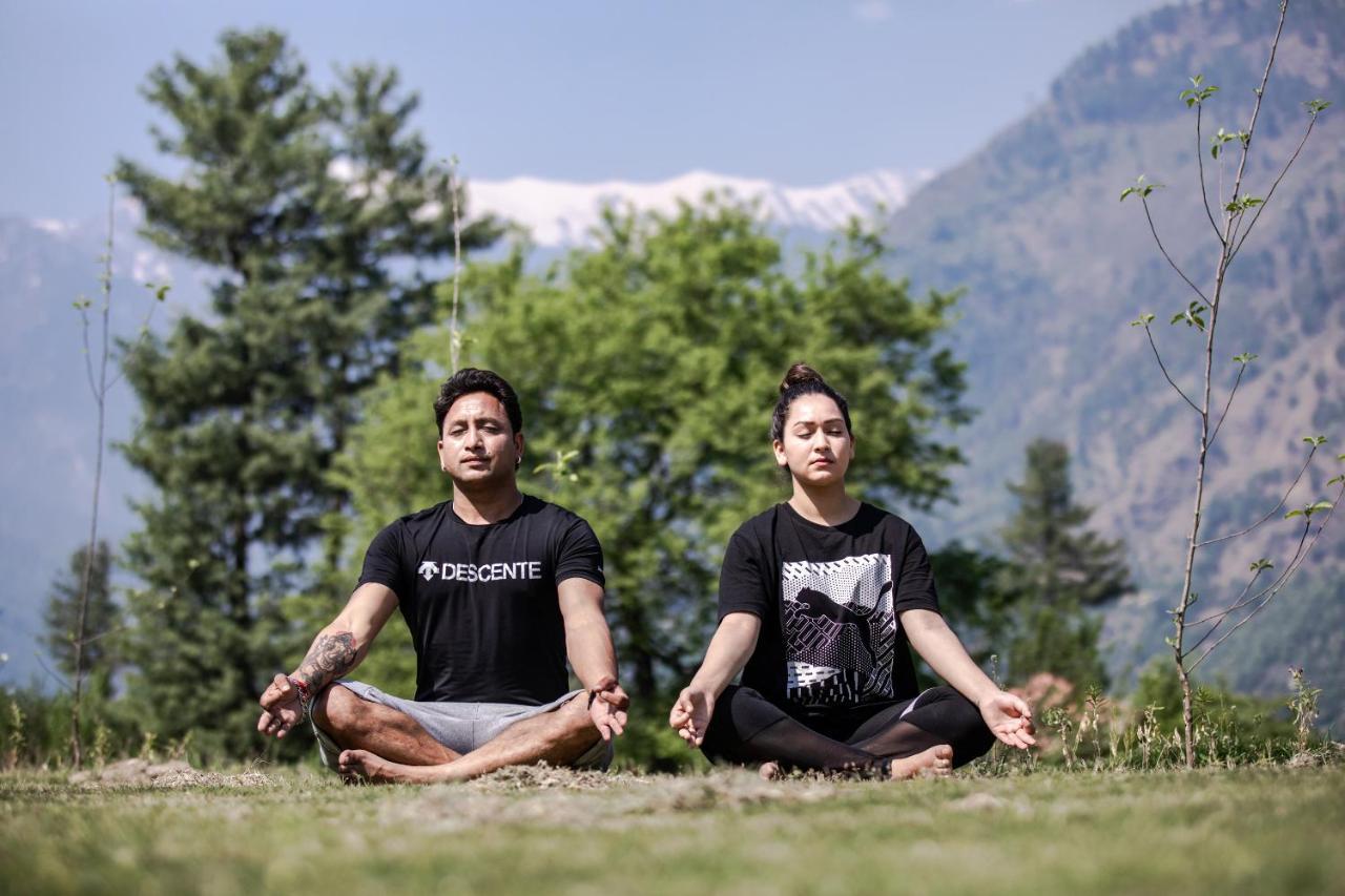 Anand Vardhan Resorts Manāli Екстериор снимка
