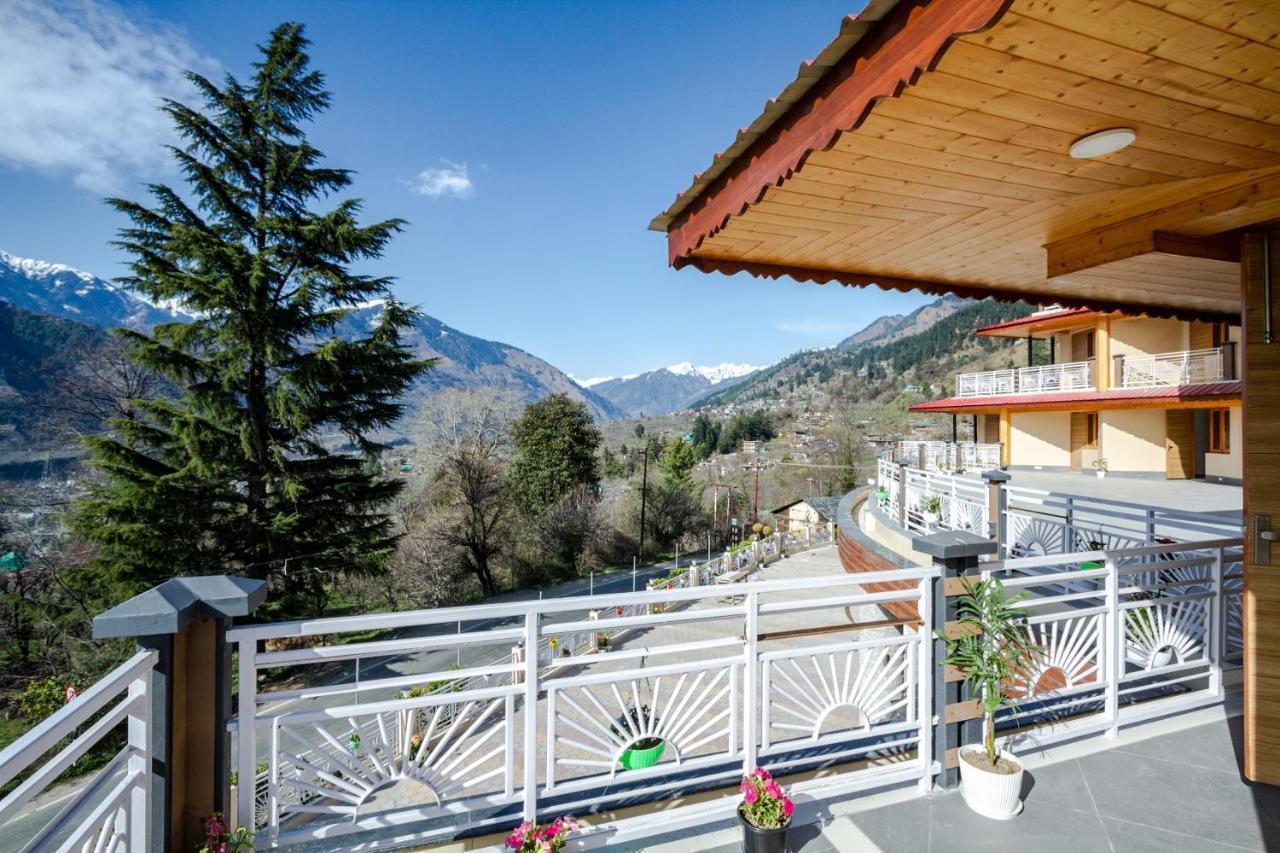 Anand Vardhan Resorts Manāli Екстериор снимка